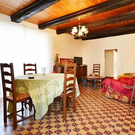 Les Fleurs De Marie Holiday home La Cresse